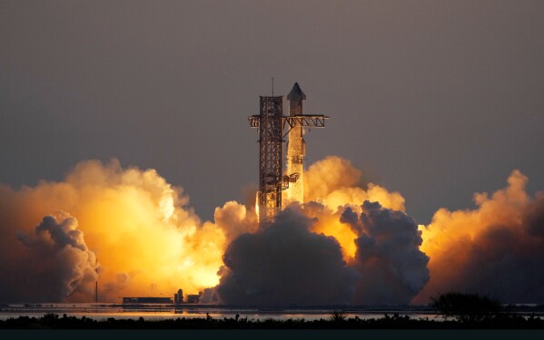 在一项工程壮举中，SpaceX的机械手臂